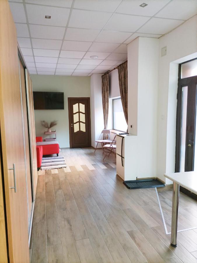 Luta Studio Bucarest Esterno foto